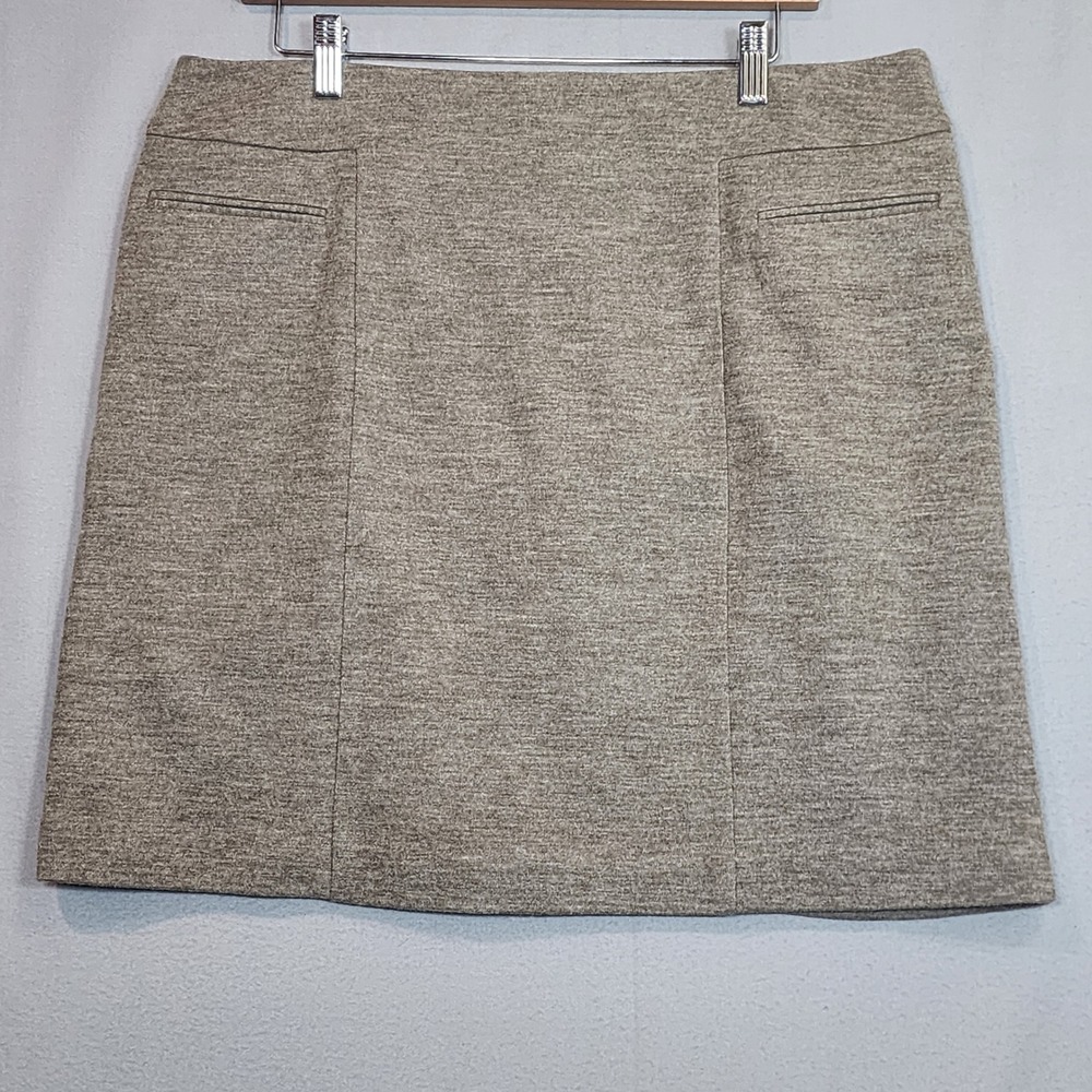 Ann Taylor Women's Size 14 Wool Blend‎ A Line Skirt Zipper Pocket Tan